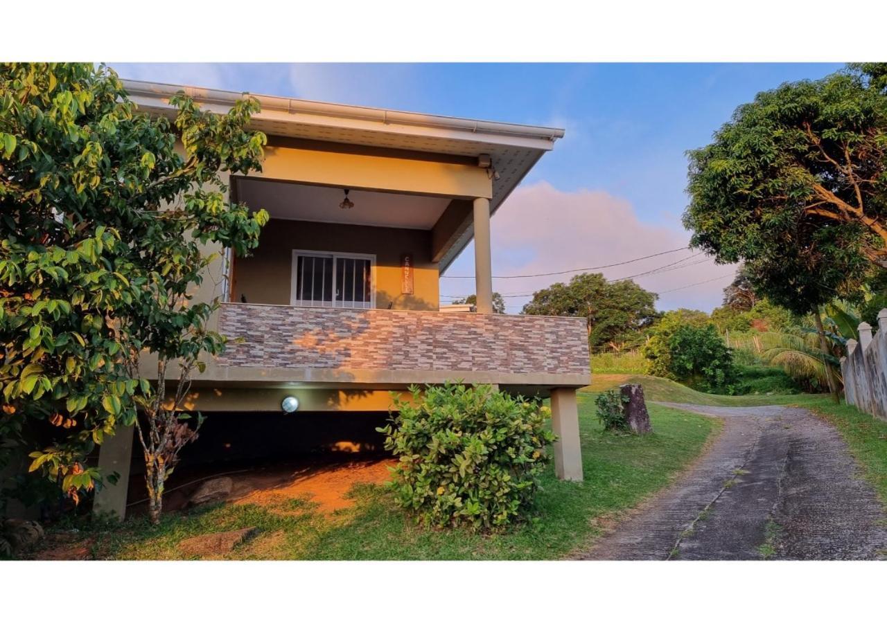 Holiday Villa Baie Lazare (Mahe)
